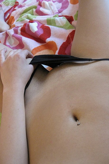 Karups Hometown Amateurs performed by Mandy 5 naked Photos - Image 10 of 21  in Close Up category   featuring Mandy 5 