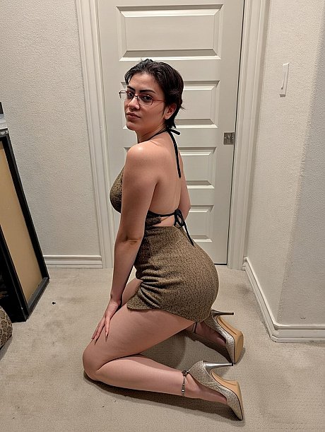 OnlyFans Bad ex-wife latina Porn Gallery - Image 11 of 13  in Babe category  