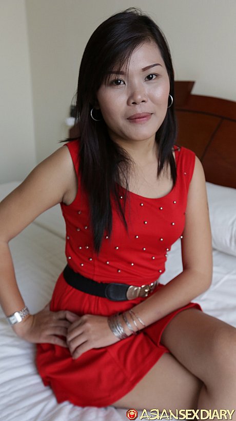 Pretty chinese MILF Chao shows her silky pussy & gives a hot blowjob before sex - Image 3 of 20  in Skirt category   featuring Chao 