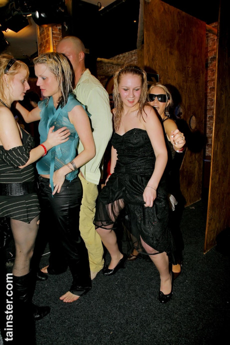 Sex starved party chicks go cray for rod in uninhibited group club fling - #58531