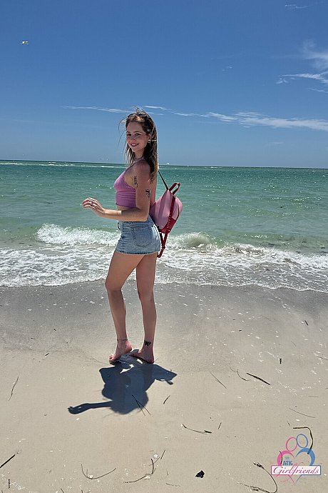 ATK Girlfriends undressed Images - Image 18 of 21  in Amateur category   featuring Lucy Foxx 