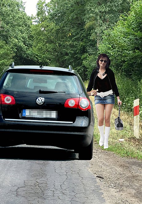 Cougar street hooker Mariolitta has sexual intercourse with strangers - Image 14 of 21  in Outdoor category   featuring mariolitta 