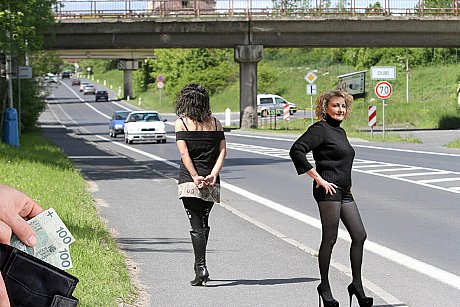 Cougar street hooker Mariolitta has sexual intercourse with strangers - Image 16 of 21  in Outdoor category   featuring mariolitta 