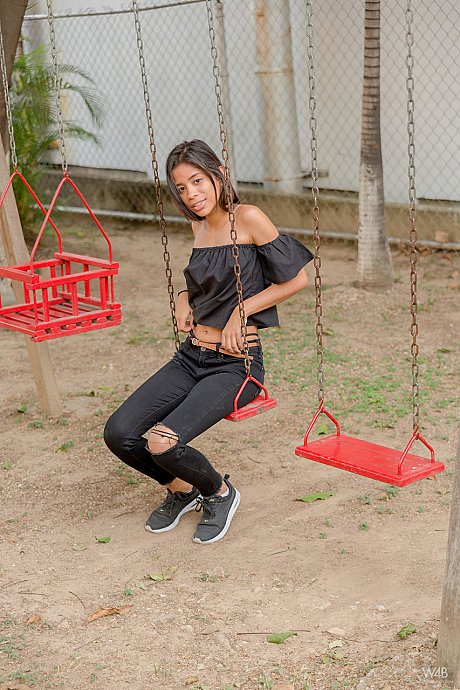 Watch 4 beauty Karin Torres - Image 19 of 20  in Model category   featuring Karin Torres 