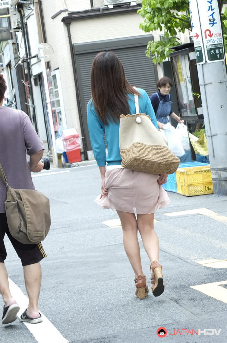 Japanese whore gf girl Tomomi Matsuda gives a oral sex in a bathroom before upskirt play - #1484593