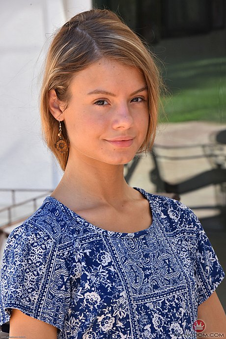 Slender amateur teen Asuna Rose exposes her great behind & holes outside - Image 2 of 21  in Close Up category   featuring Asuna Rose 