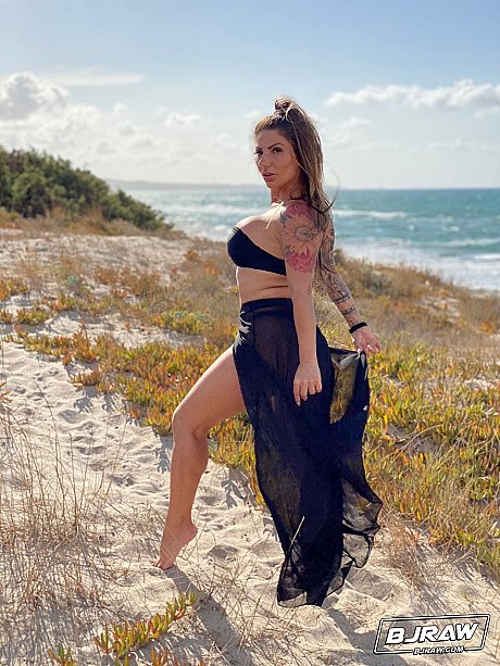 Inked Italian girl Lily Veroni wanks a penis with her enormous titties & swallows it - Image 6 of 20  in Pussy category   featuring Lily Veroni 