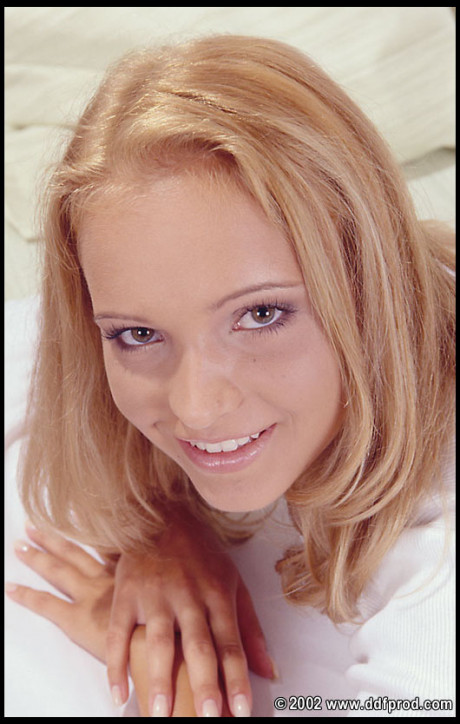 Blondy teenie Tiffany Diamond tastes a stiff boner and sticky spunk on a bed - #1468728