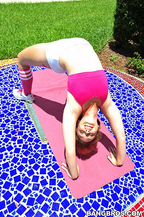 Bootylicious redheaded pornstar Jodi Taylor gets dicked after her yoga class - Image 3 of 21  in Ass category   featuring Jodi Taylor 