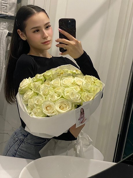 OnlyFans Julia Kiss Sex Pics - Image 7 of 21  in Model category  