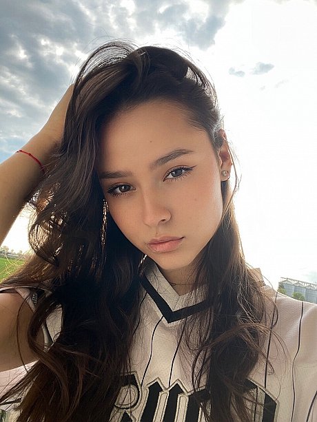 OnlyFans Julia Kiss Sex Pics - Image 11 of 21  in Model category  