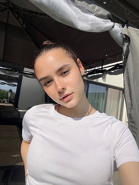 OnlyFans Julia Kiss Sex Pics - Image 17 of 21  in Model category  