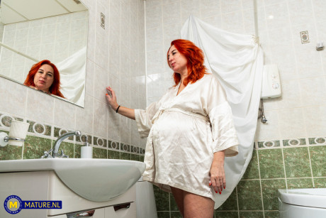 Older NL starring Marta Bellefleur Porn Pics - #1484540