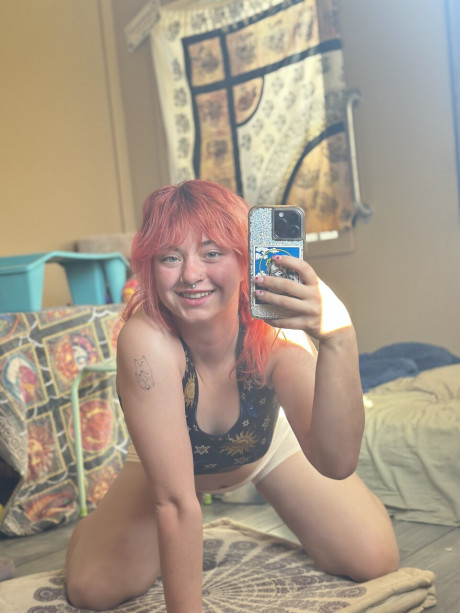 Amateur slut girlfriend lady with a nose piercing ginger Abby takes selfies in spandex shorts - #1355990