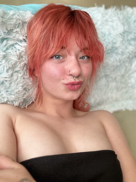 Amateur slut girlfriend lady with a nose piercing ginger Abby takes selfies in spandex shorts - #1355994