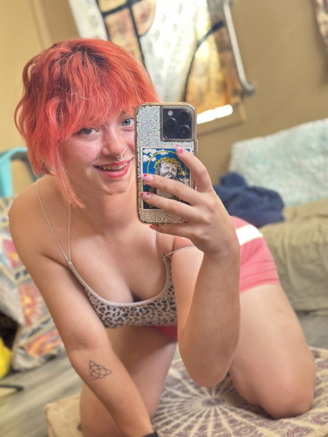 Amateur slut girlfriend lady with a nose piercing ginger Abby takes selfies in spandex shorts - #1356003