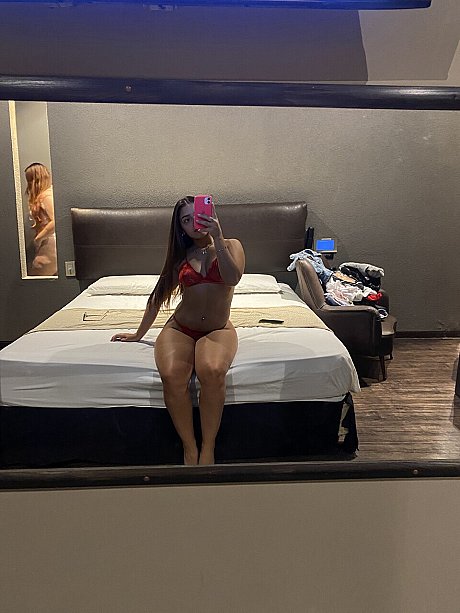 OnlyFans Larissa sweety performed by Larissa cutie undressed Photos - Image 14 of 17  in Babe category   featuring Larissa Hottie 