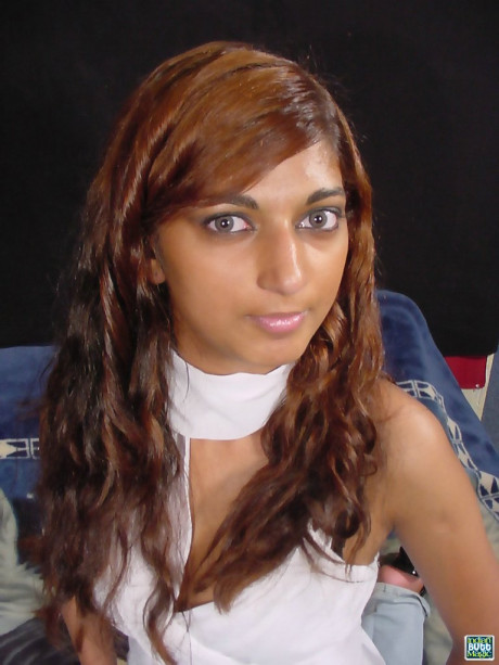 Indian teenie with reddish hair twerks before showing her firm breasts - #423461