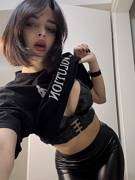 OnlyFans Lory Dark 21 performed by Lory Dark 21 naked Photos - Gallery #39069