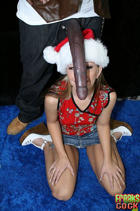 Pretty blondy MILF Tabitha James gets monster black shaft for Christmas - Image 3 of 18  in Teen category   featuring Tabitha James 