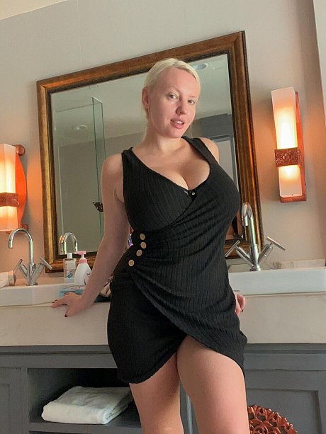 OnlyFans Sigal blonde starring Sigal blondy XXX Pictures - Image 19 of 20  in Close Up category   featuring Sigal Blonde 