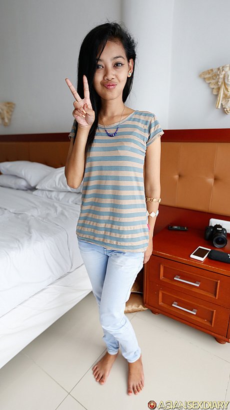 Lovely chinese babe unveils her natural boobies and enjoys POV sex - Image 5 of 20  in Amateur category   featuring Htway 