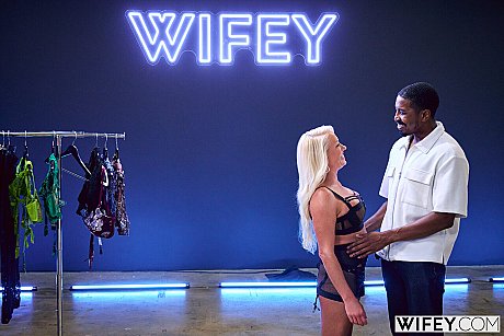 Blonde pornstar Taylor Upton gets blacked in her cuckold's presence - Image 8 of 21  in MILF category   featuring Isiah Maxwell, Taylor Upton 