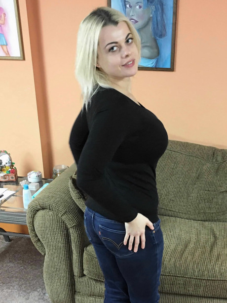 Busty babe Nadia White strips naked & eats sperm while giving a POV oral sex - #1292788