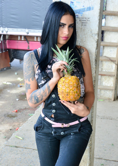Tattooed latina teen Melina Zapata looks ravishing as she swallows & tugs nude - #70717
