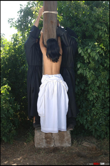 Babe with a huge behind Renata gets pounded with a dildo in an outdoor BDSM scene - #1274874
