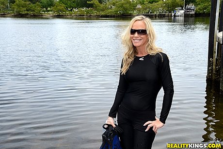 Blondie slut girl in wetsuit gets picked up at the lake for a quickie - Image 2 of 12  in Close Up category   featuring Levi Cash, Simone Sonay 