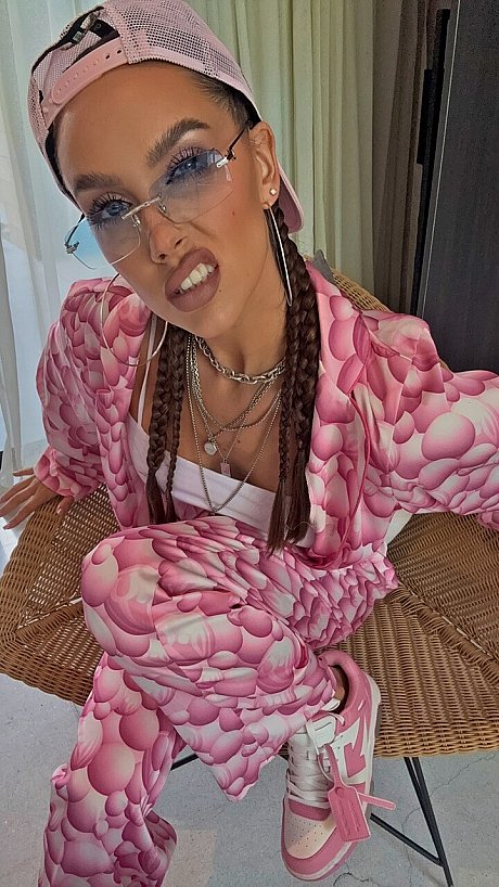 OnlyFans Luxury lady girl lady XXX featuring Luxury chick GF broad XXX naked Pictures - Image 7 of 20  in Model category   featuring Luxury Girl XXX 