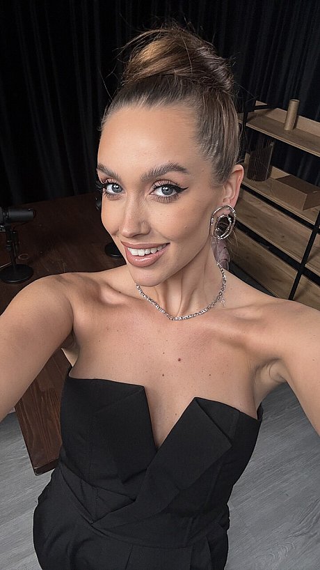 OnlyFans Luxury lady girl lady XXX featuring Luxury chick GF broad XXX naked Pictures - Image 19 of 20  in Model category   featuring Luxury Girl XXX 