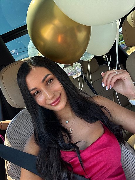 OnlyFans Miss Juliana starring Miss Juliana Sex Photos - Image 5 of 16  in Outdoor category   featuring Miss Juliana 