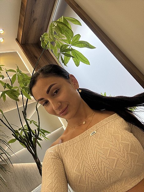 OnlyFans Miss Juliana starring Miss Juliana Sex Photos - Image 8 of 16  in Outdoor category   featuring Miss Juliana 