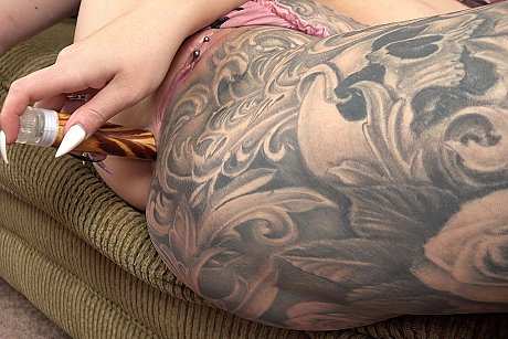 Tattooed red hair with big tits Taylor Nicole toys her snatch and huge booty