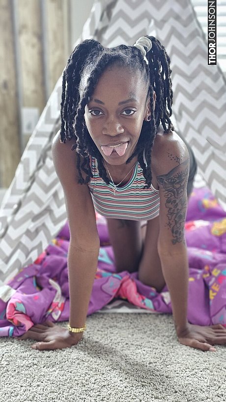 THOR JOHNSON Porn Pics - Image 2 of 15  in Skinny category  