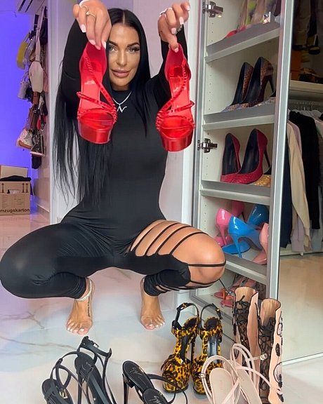 4Based Nadine Kerastas featuring Nadine Kerastas Hot Pics - Image 9 of 11  in Model category   featuring Nadine Kerastas 