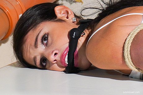 Submissed featuring Asandra Dewy XXX Photos - Image 18 of 21  in Pussy category   featuring Asandra Dewy 