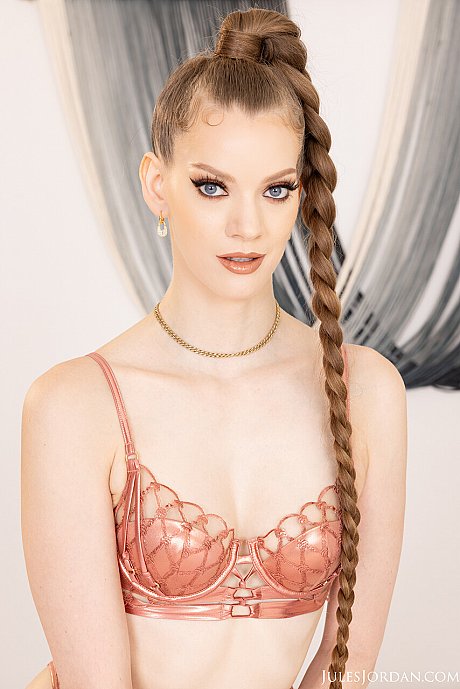 Jules Jordan Official starring Alex Grey, Alexis Texas Sex Pictures - Image 5 of 21  in Pussy category   featuring Lexington Steele, Erin Everheart