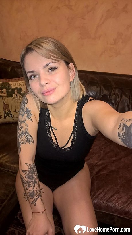 Blondie babe shows her small boobies & her shaved twat in black undies - Image 4 of 17  in Babe category  