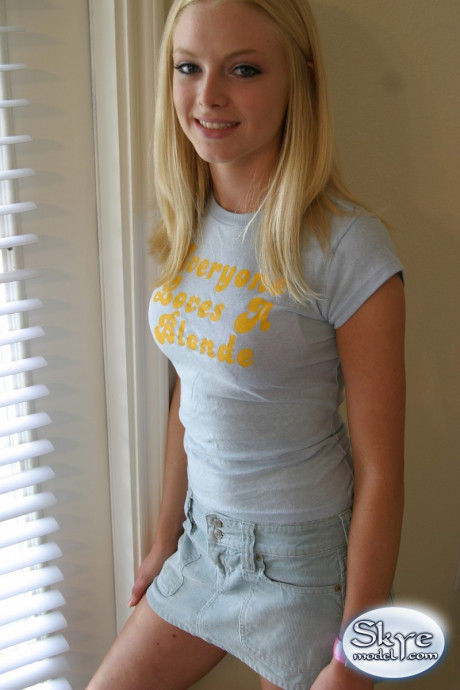Yellow-haired amateur Skye Model models by herself in a short skirt - #650840