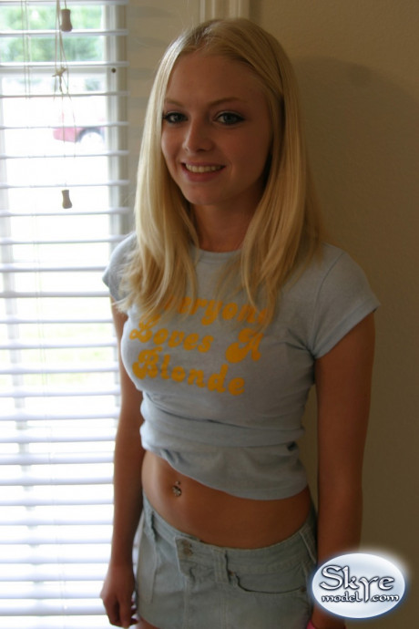 Yellow-haired amateur Skye Model models by herself in a short skirt - #650846