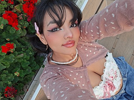 OnlyFans Nerdy B starring Nerdy B XXX Porn Pics - Image 16 of 19  in Teen category   featuring Nerdy B 