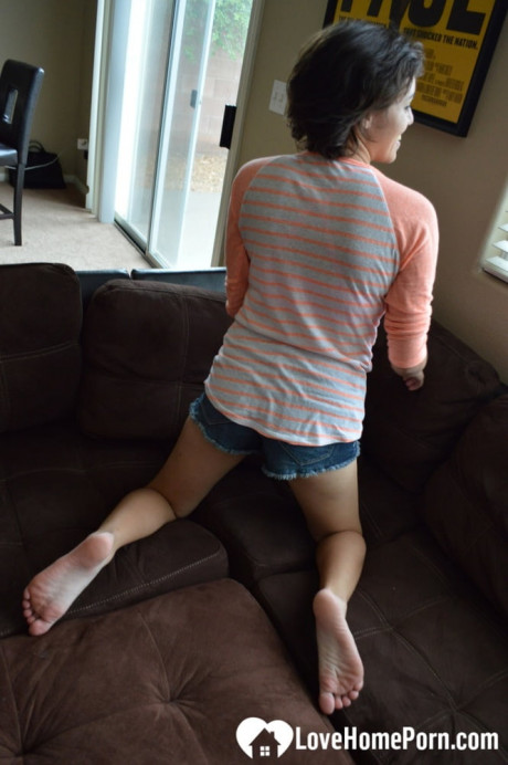 Amateur sweetie fingering her lovely snatch with her legs wide open - #1538266