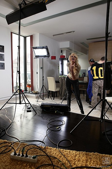 Smiley hottie Ivana Sugar gets her hot young booty slammed in anal performance - Image 14 of 18  in Pussy category   featuring Ivana Sugar 