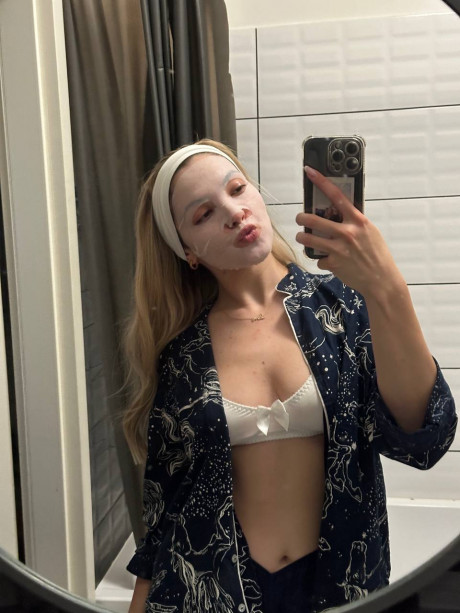OnlyFans stunner All About Diana poses provocatively in her solo compilation - #1492420