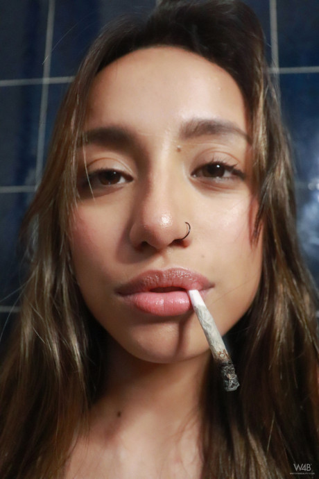 Pretty young Camila Luna shows her amazing tits & booty while smoking - #492147