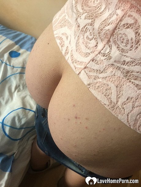 Yellow-haired babe undresses & displays her shaved cunt up close in a homemade scene - Image 3 of 20  in Pussy category  