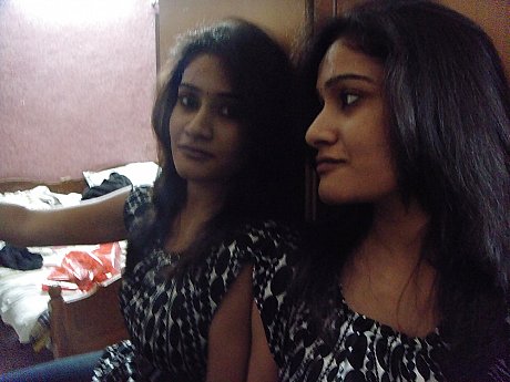 Indian solo lady gf chick sucks on the nipples of her gigantic naturals during self shots - Image 4 of 10  in Close Up category  